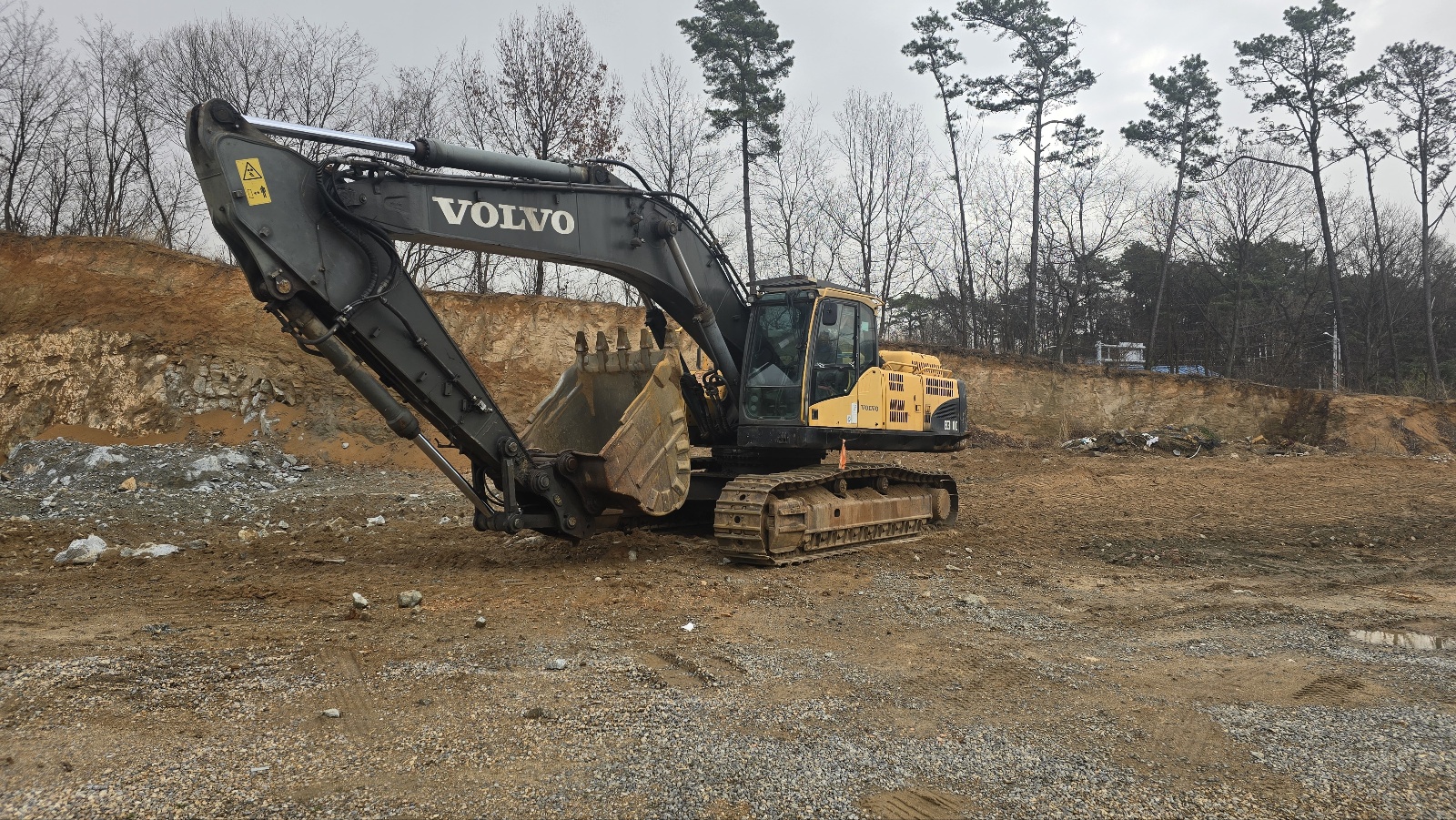 2012 VOLVO  EC360CL  판매합니다. (8665)