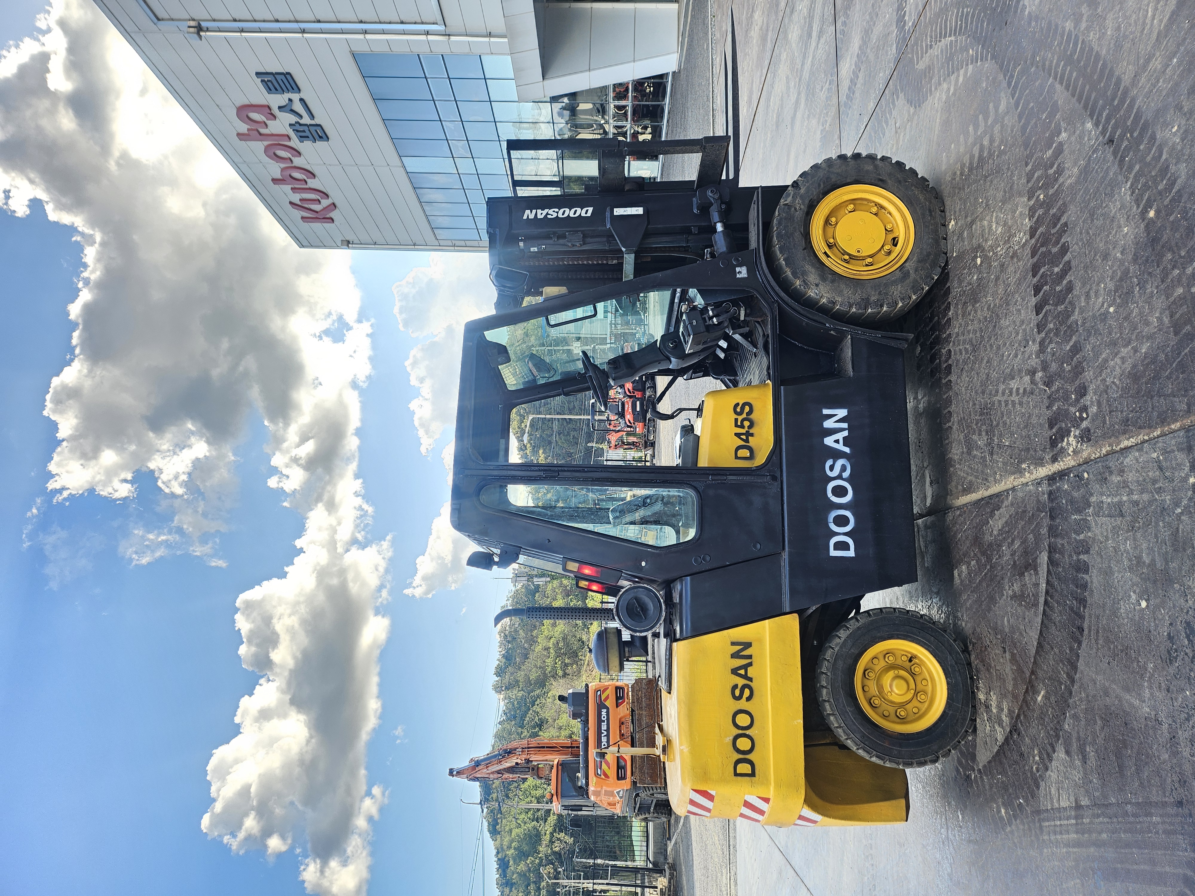 두산 4.5톤 지게차